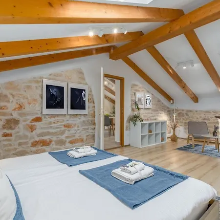 Agata * Novigrad Istria