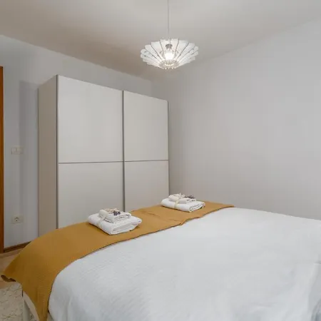 Apartment Agata *