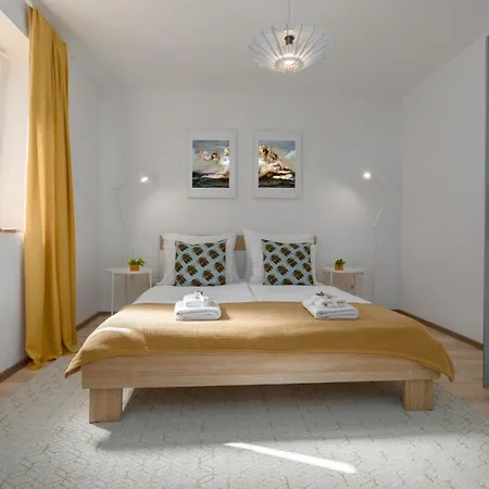Agata Apartman *